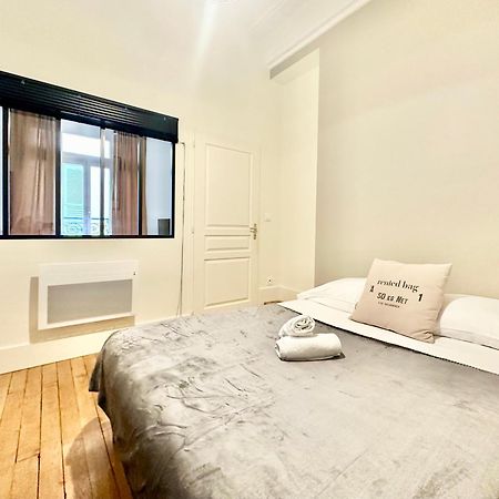 Le Pantheon, Urbain Et Authentique Apartment Limoges Exterior photo