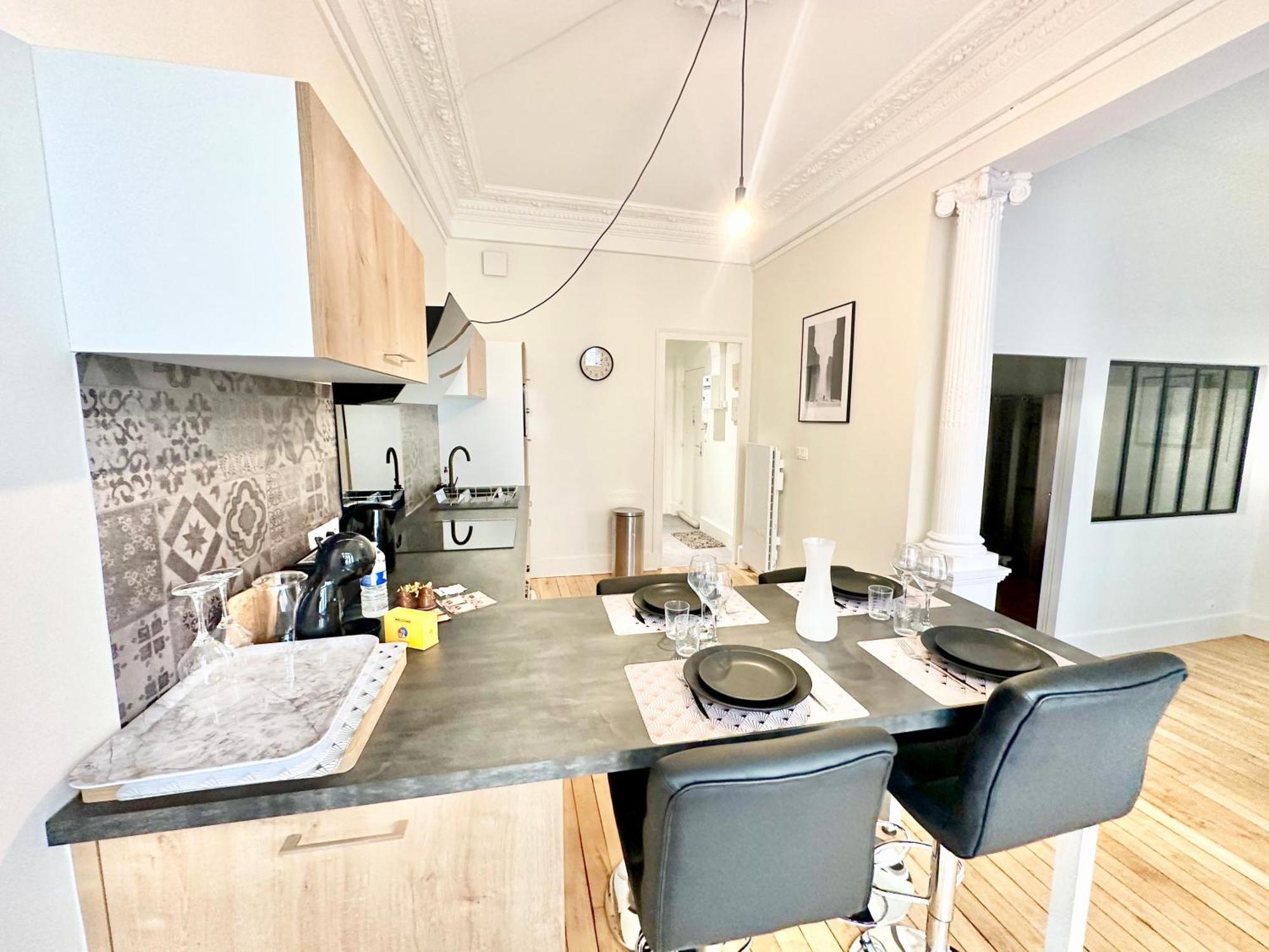 Le Pantheon, Urbain Et Authentique Apartment Limoges Exterior photo